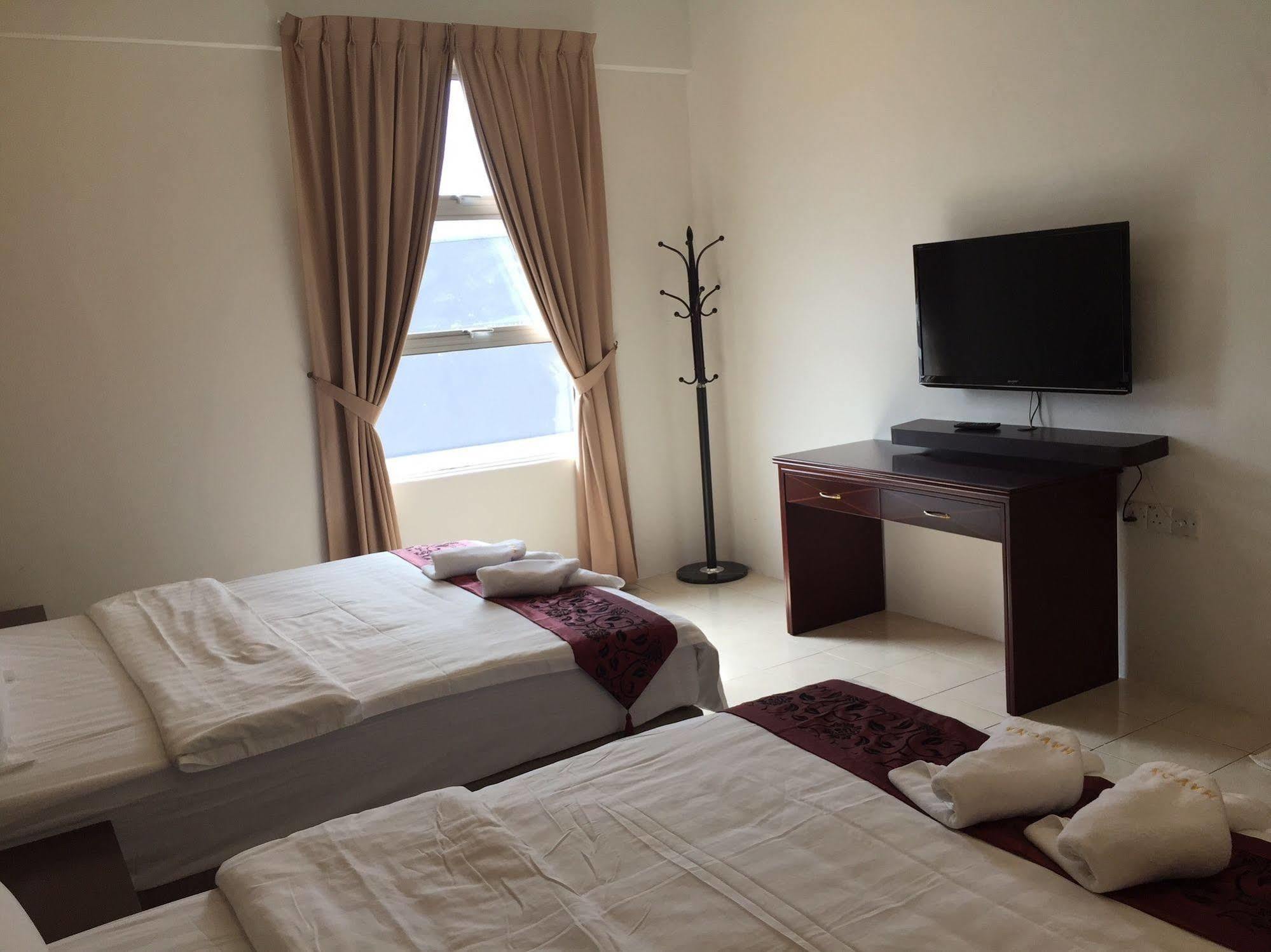 Havona Hotel - Taman Tropika Kulai Exterior foto